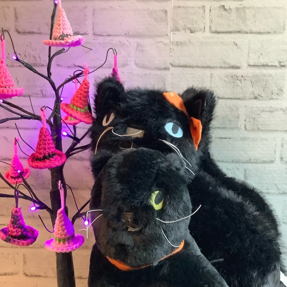 CR CURIOUS BY CYNTHIA ROWLEY 3рс Black Cat Family Halloween Pillows