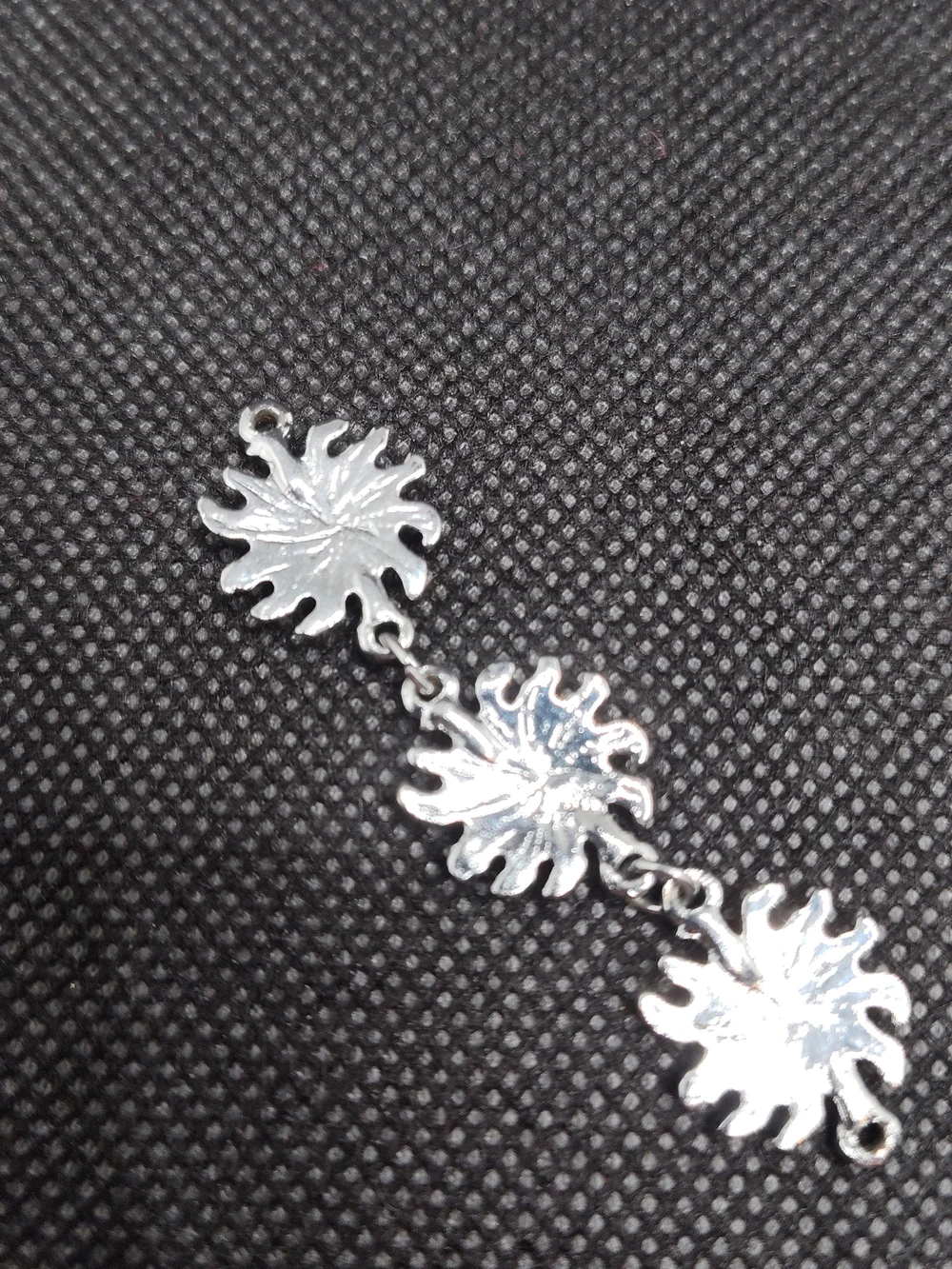 N/A shiny silver