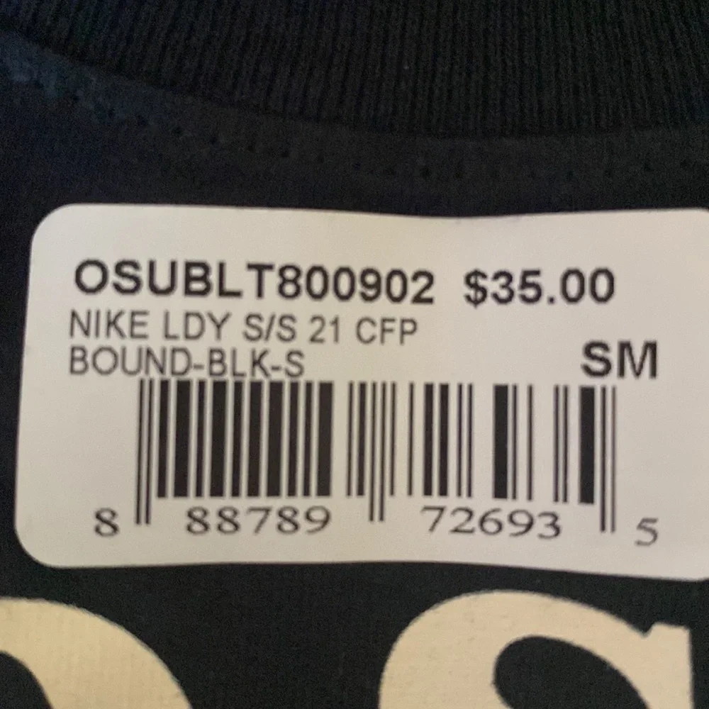 Nike small black