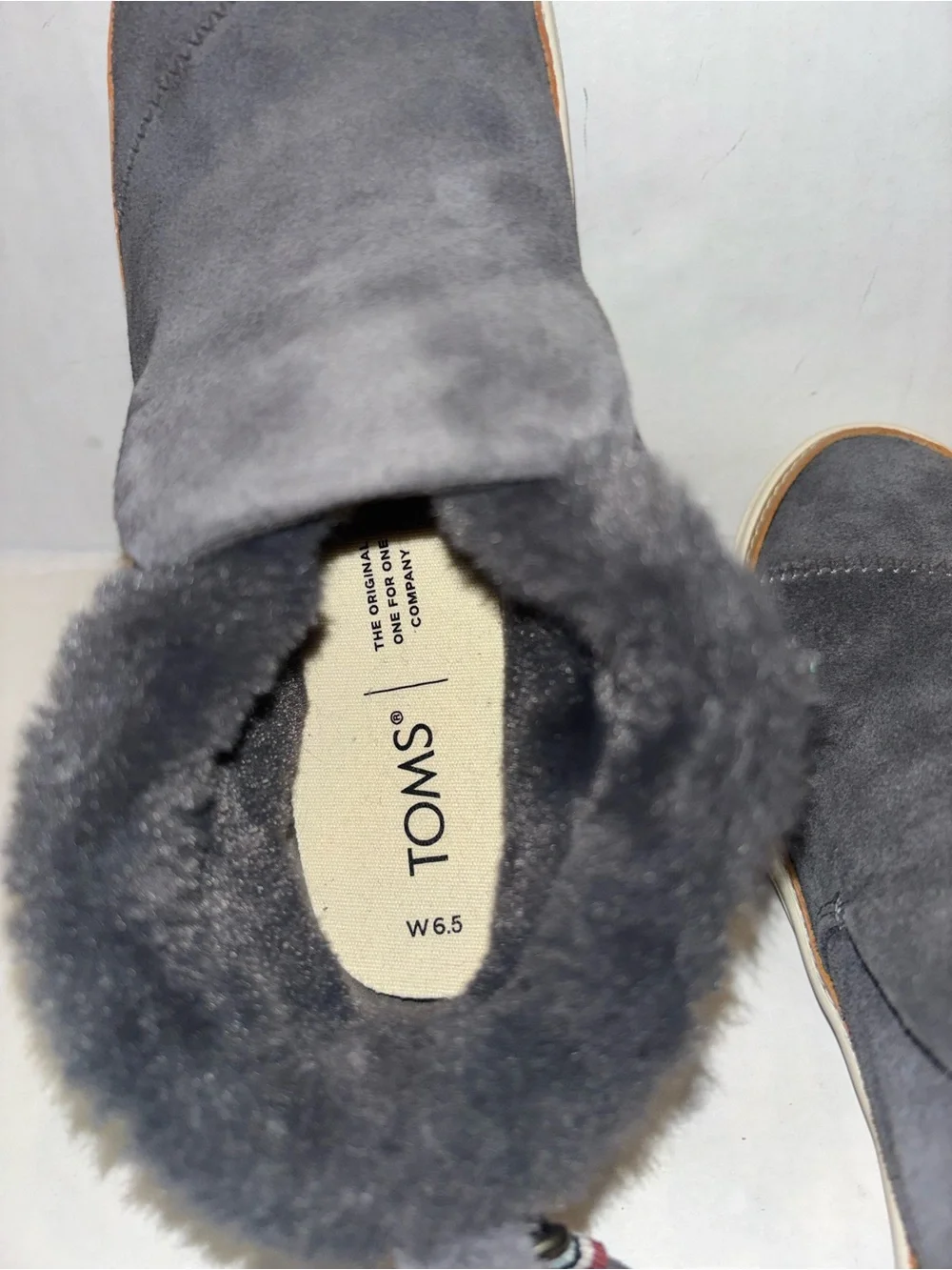 Toms stylish black