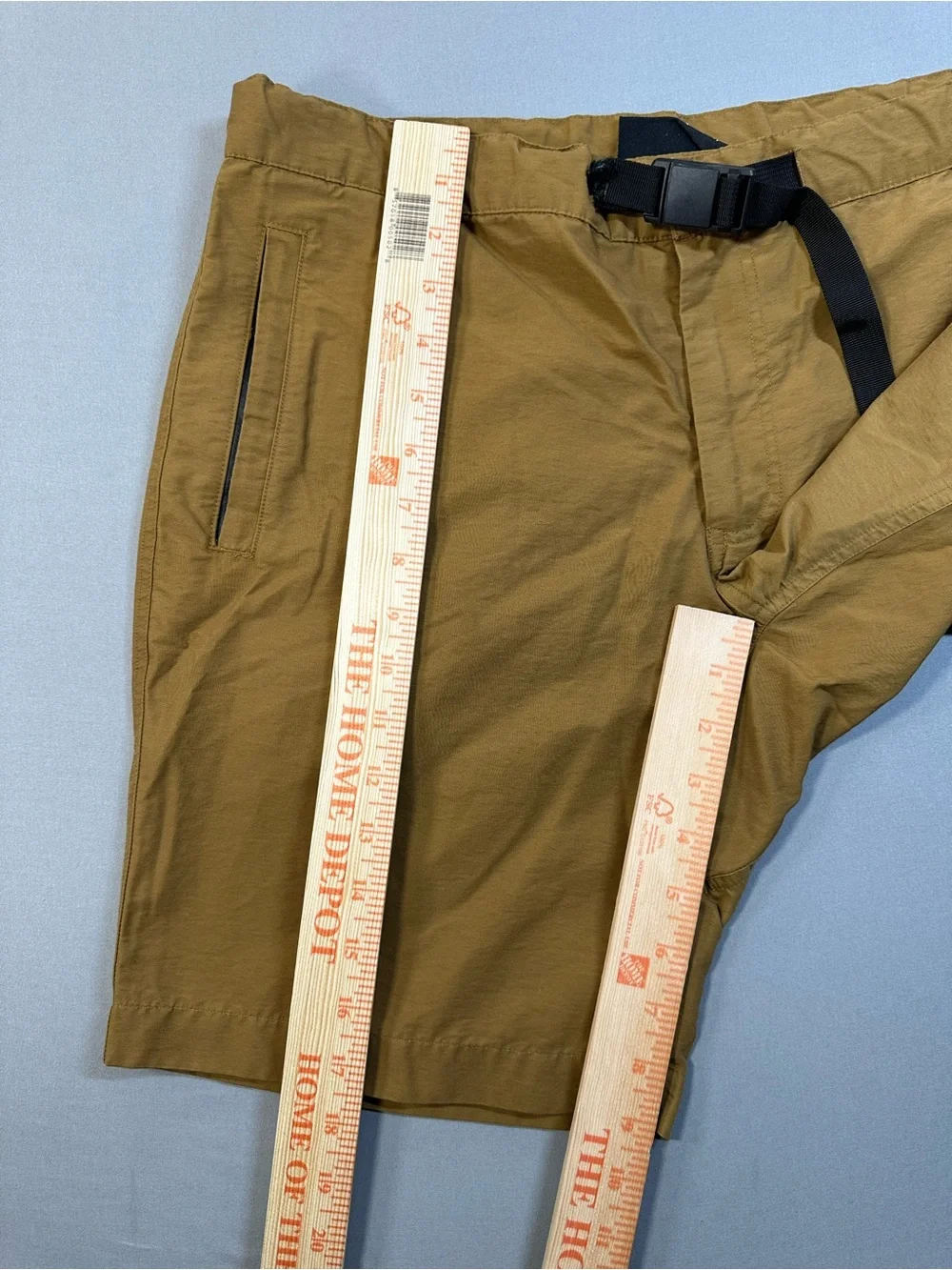 Coldsmoke shorts themselves