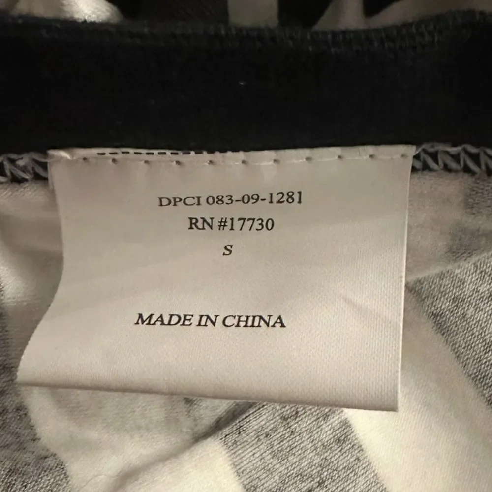 No Brand dog shirt