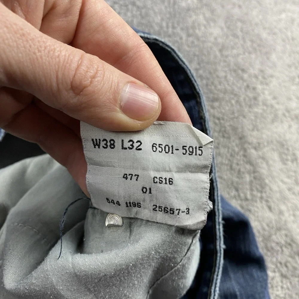 Levis excellent some