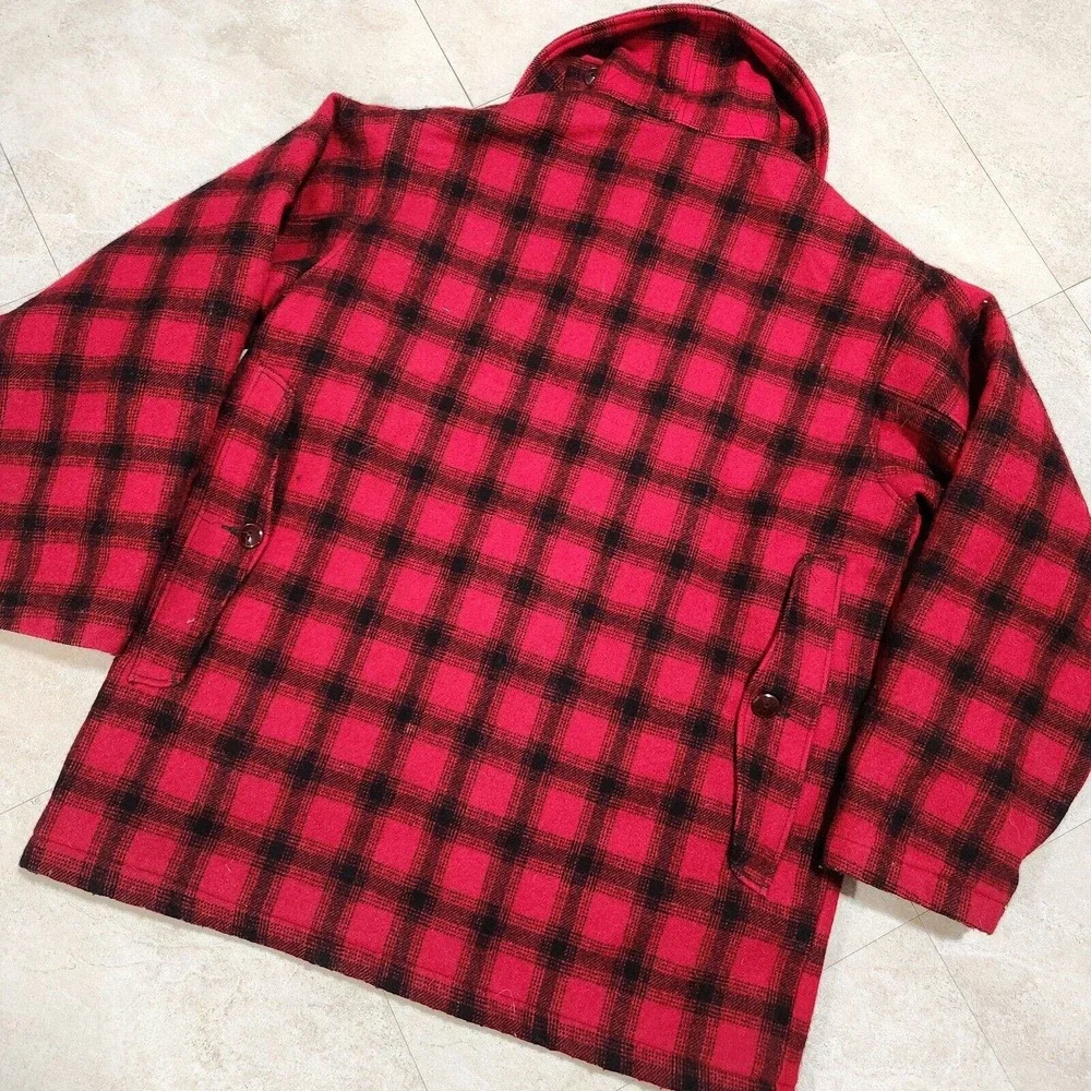 Woolrich selling vtg
