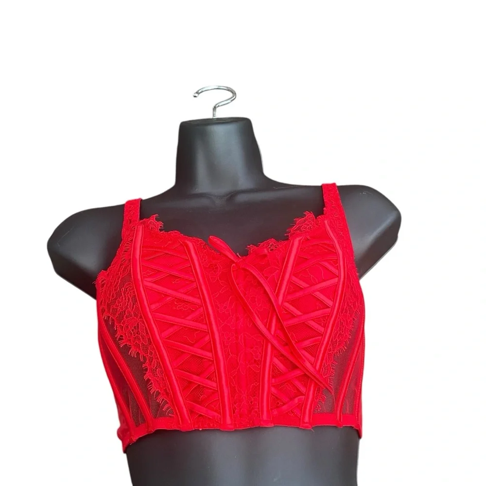 Victorias Secret chic lace