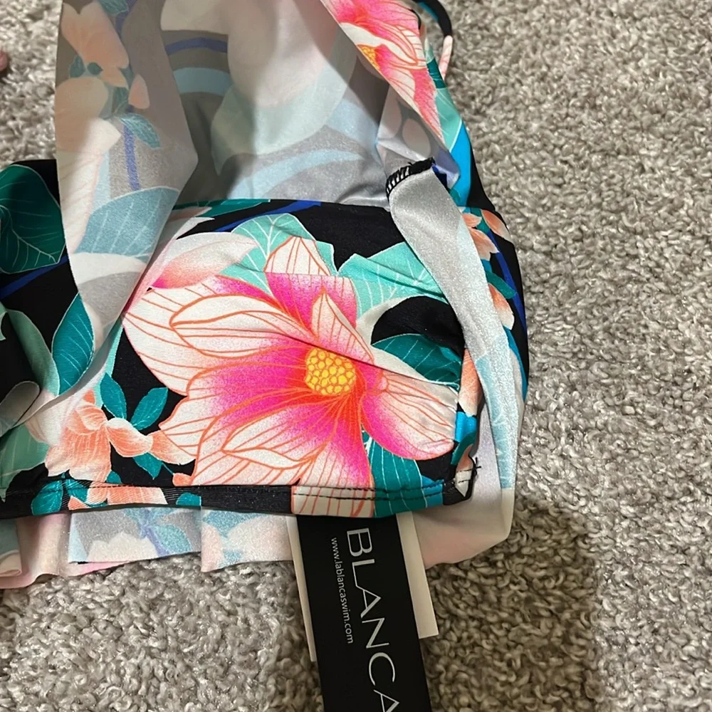 La Blanca nwt $83