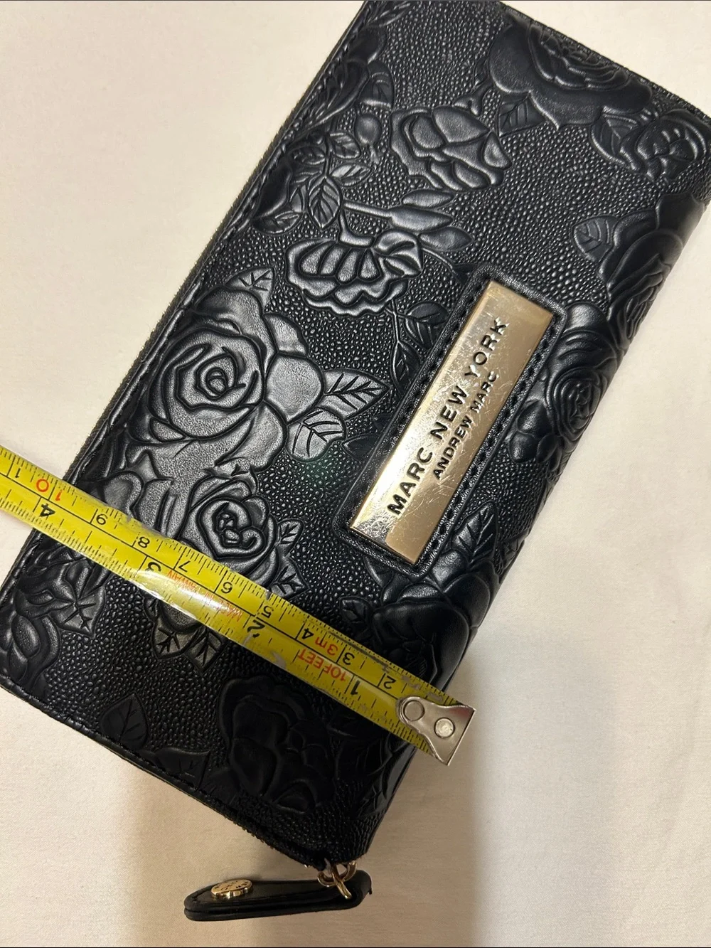 Marc New York sleek zip