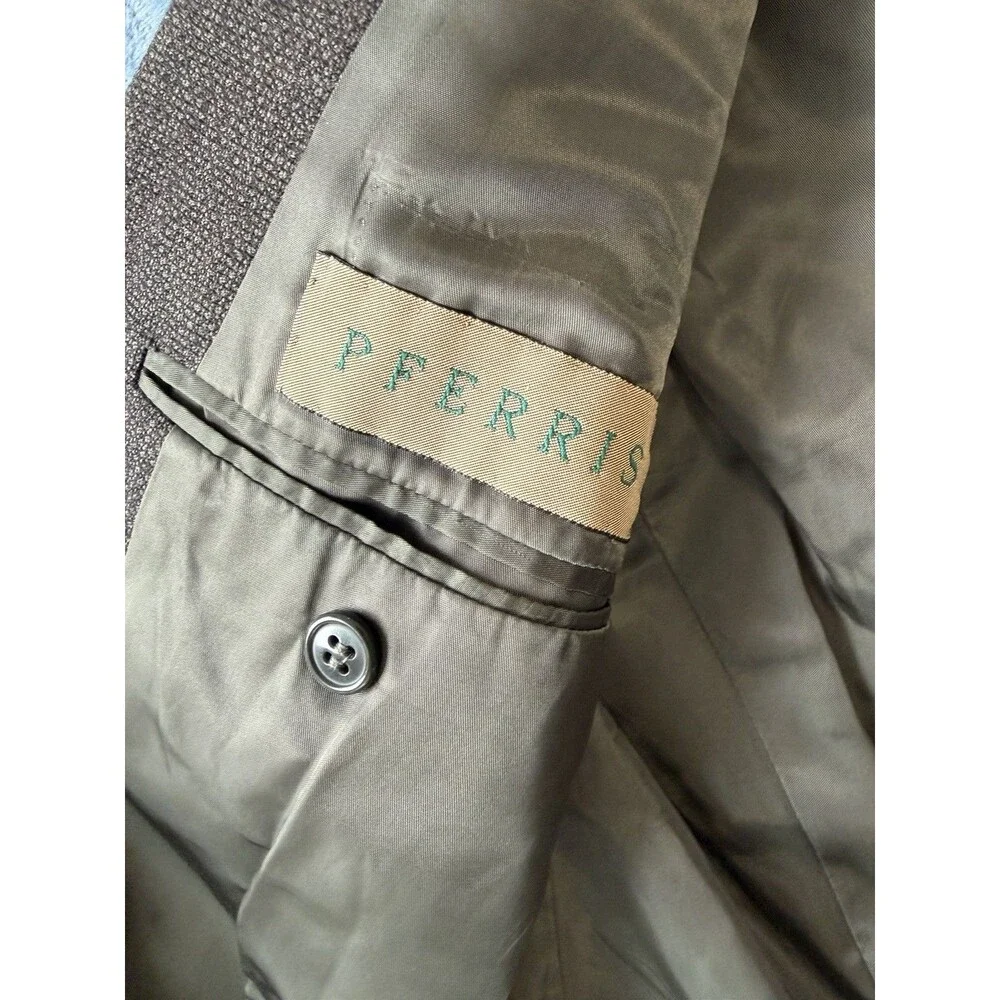 Vintage Mens 37 Wool Blazer Double Breasted Made USA Gray Peak Lapel Suit Jacket