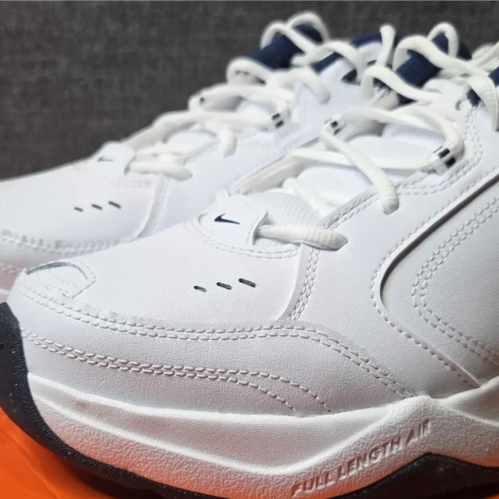Nike air monarch