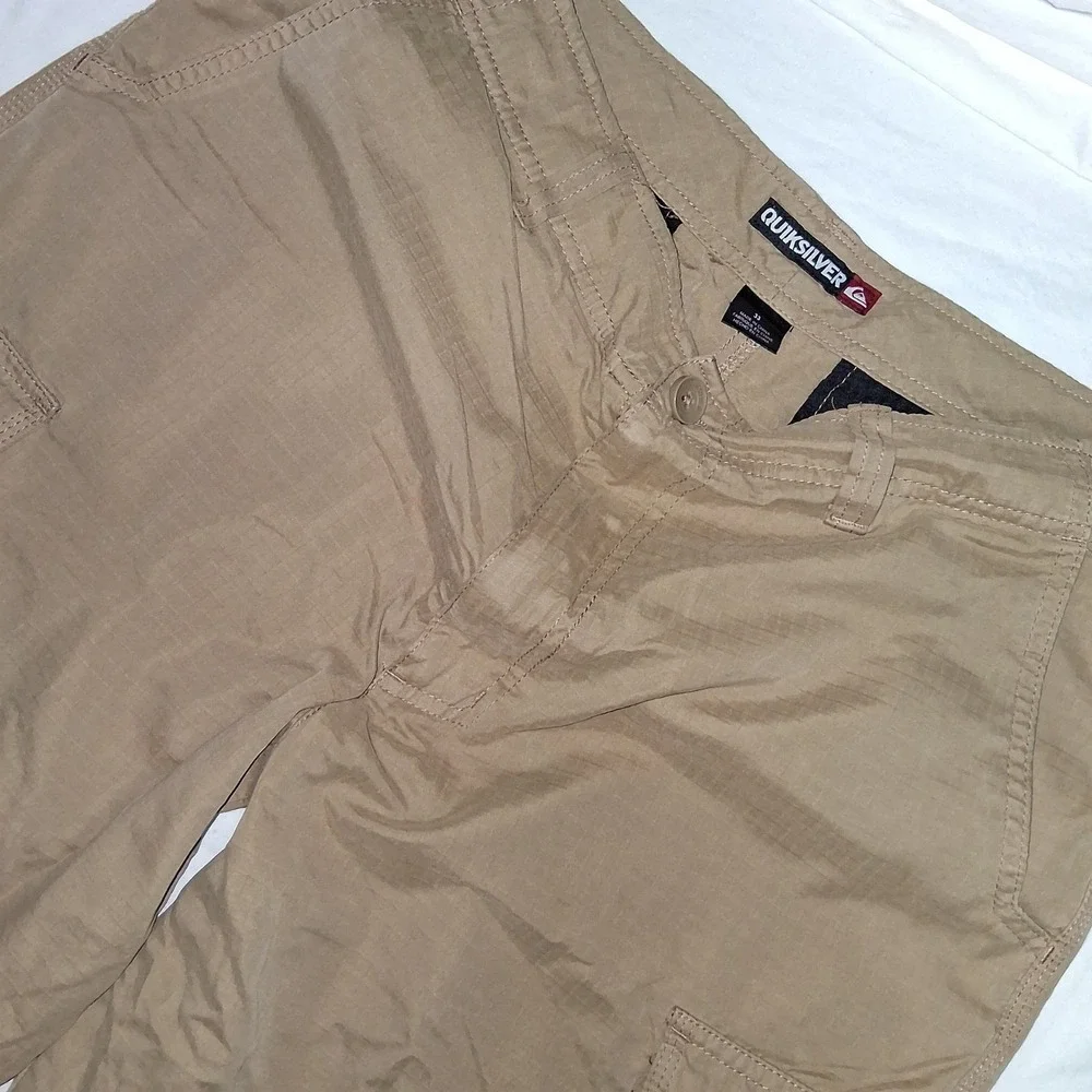Quiksilver Men's Cargo Shorts Size 33 / 11 Casual Outdoors Moisture Wicking‎