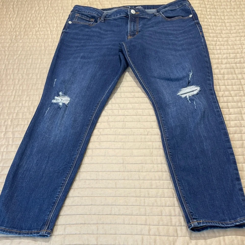 Old Navy ROCKSTAR MID RISE SUPER SKINNY WOMENS SIZE 14 DISTRESSED DENIM JEANS
