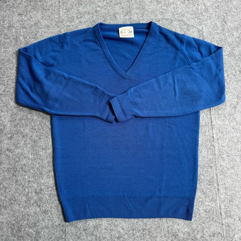 Edinburgh Woollen Mill stay cozy