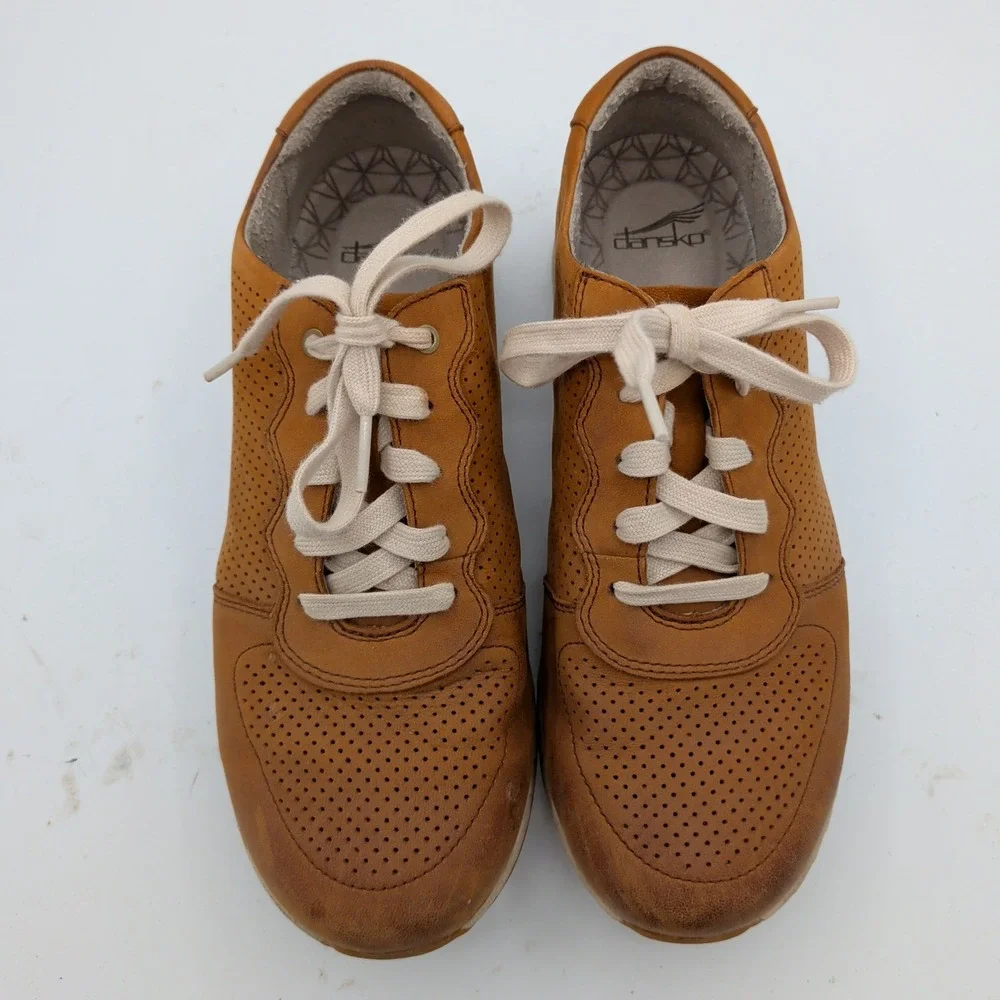 Dansko Christina Saddle Burnished Nubuck Leather Perforated Sneakers 40 Comfort