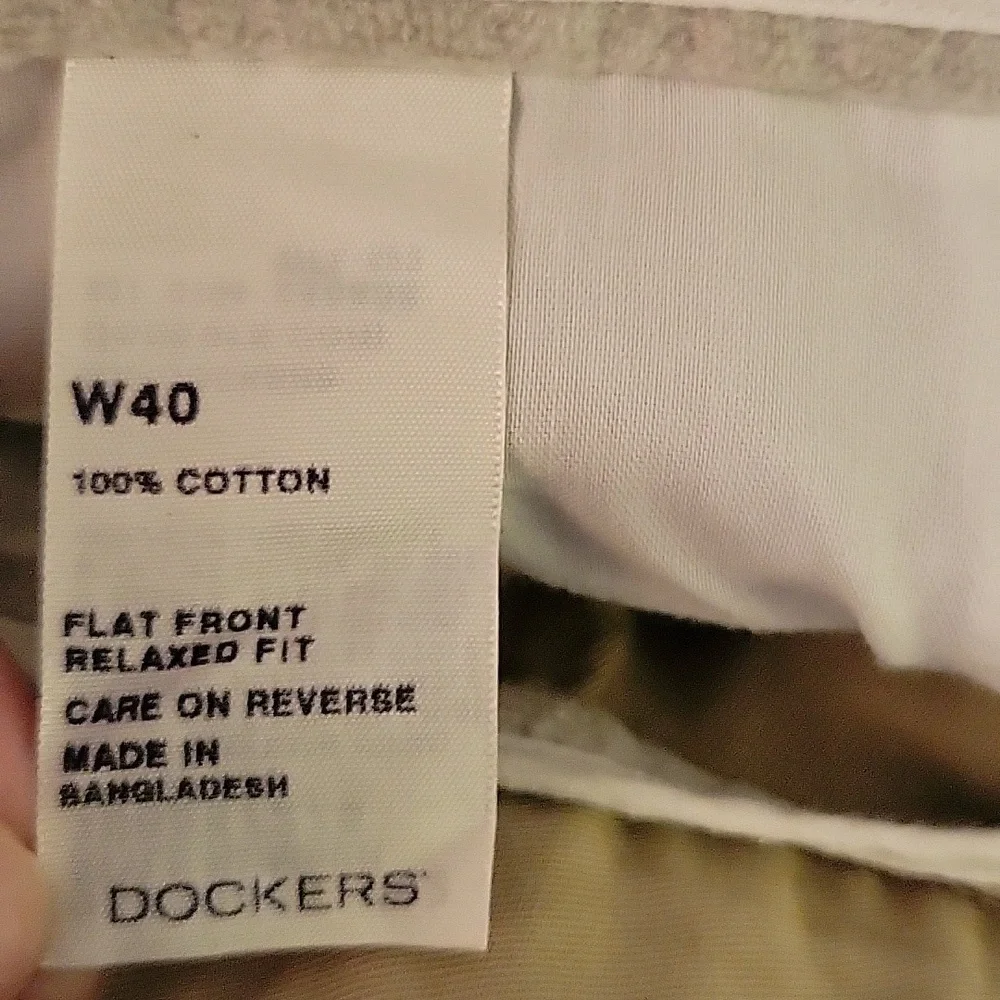 Dockers tan Khaki cargo shorts 100% cotton 6 pockets flat front relaxed 40 EUC…
