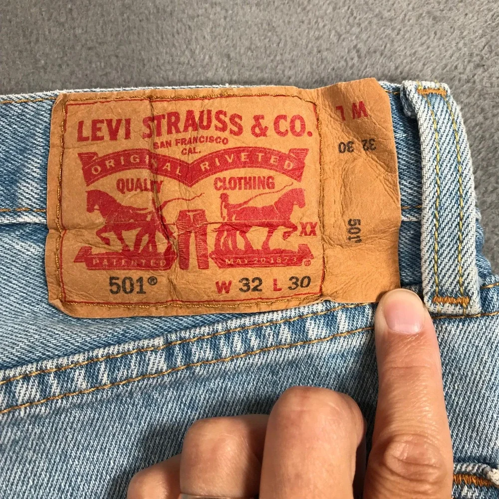 Levis everyday signature