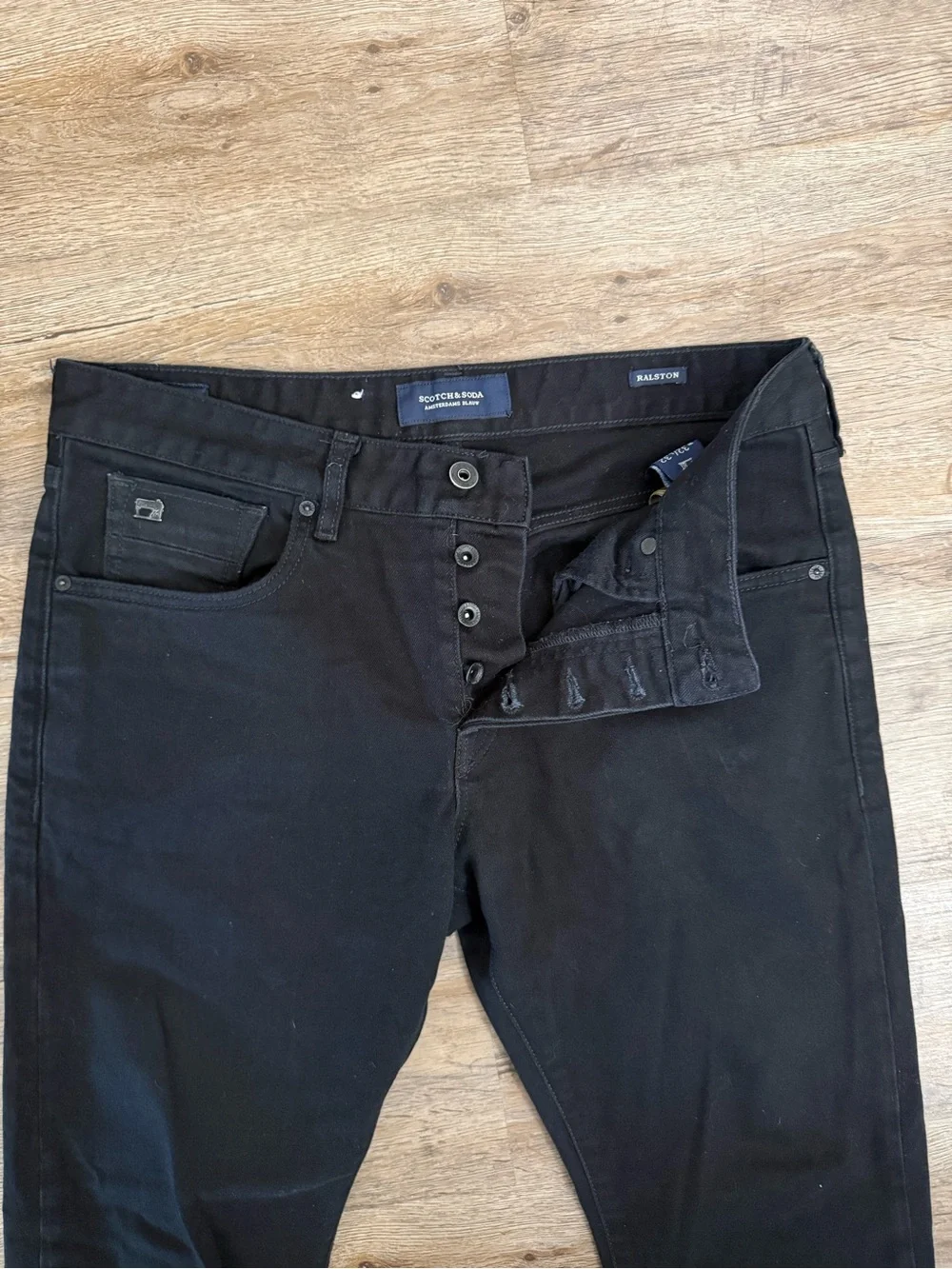 Scotch & Soda excellent very