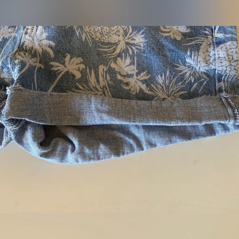 Old Navy Pineapple Print Girls Jean Shorts