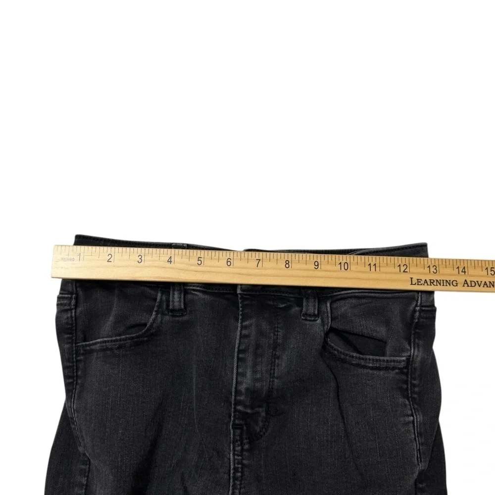 American Eagle Outfitters size short