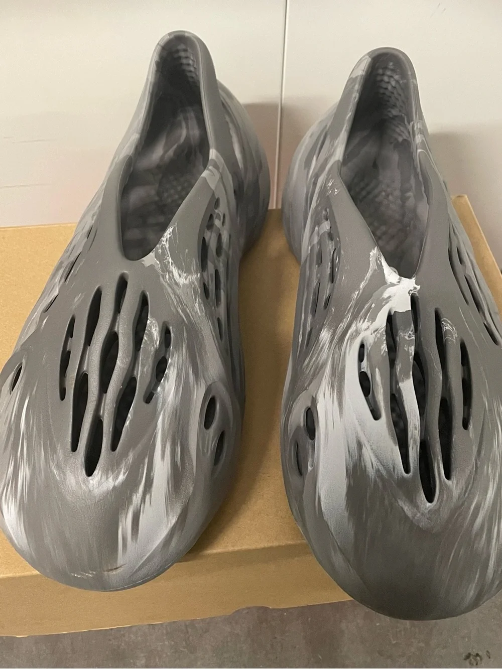 Yeezy sculpted slip