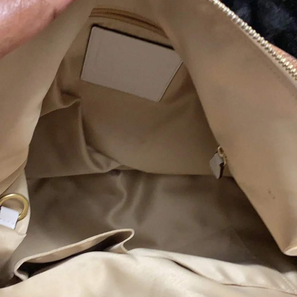 Coach elegant cream