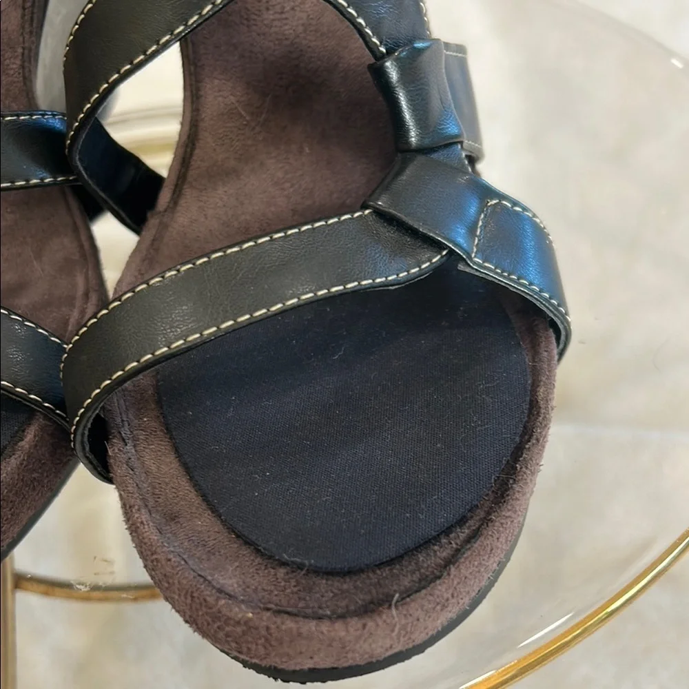 AEROSOLES chic black