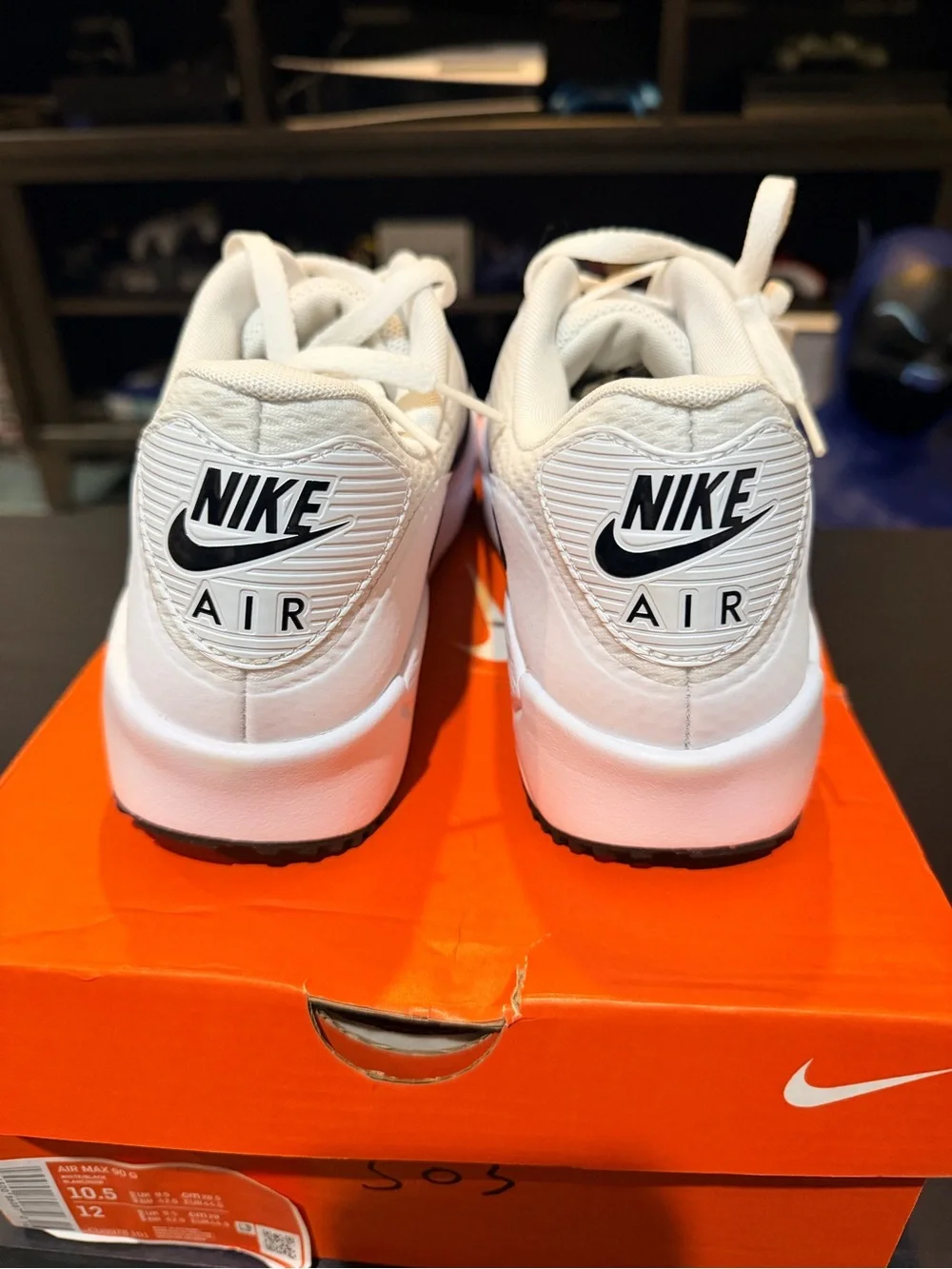 Nike classic low