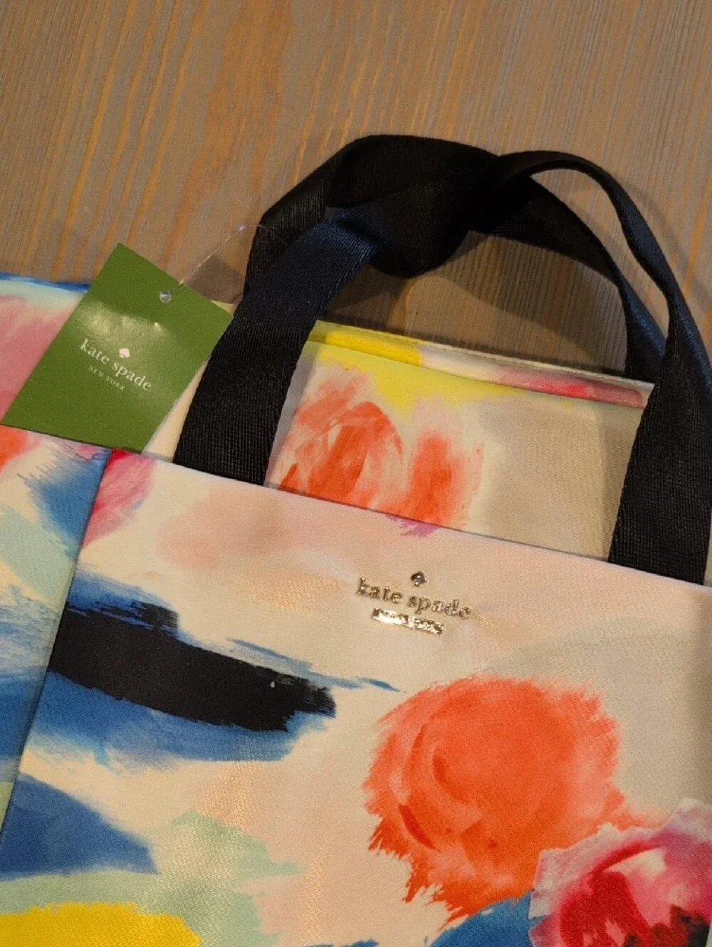 kate spade reposhing this