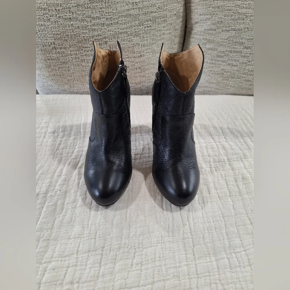 Mojo Moxy chic black