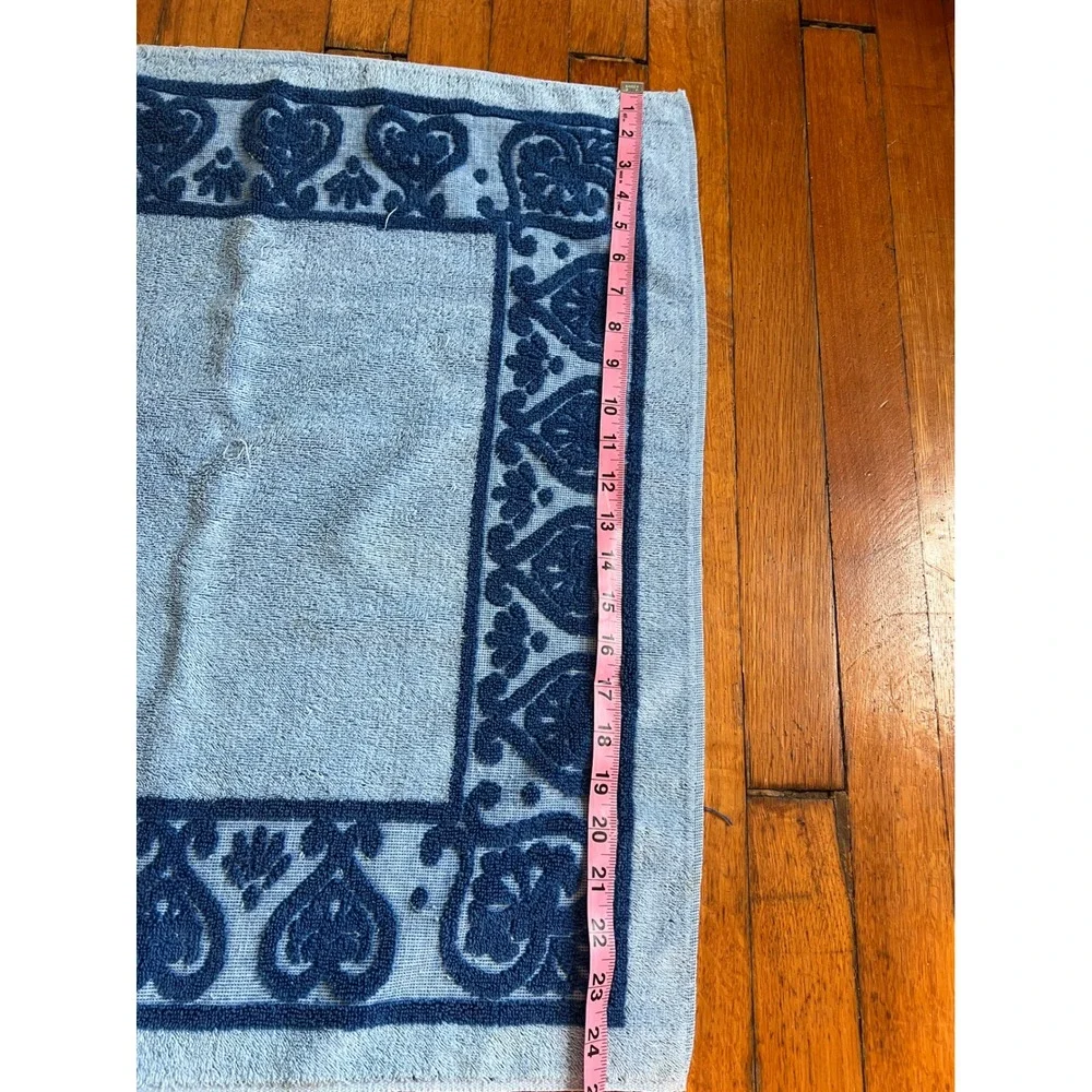 Vintage Sears Superplush Bath Towel Blue Heart Border Jacquard Made in USA 45x24