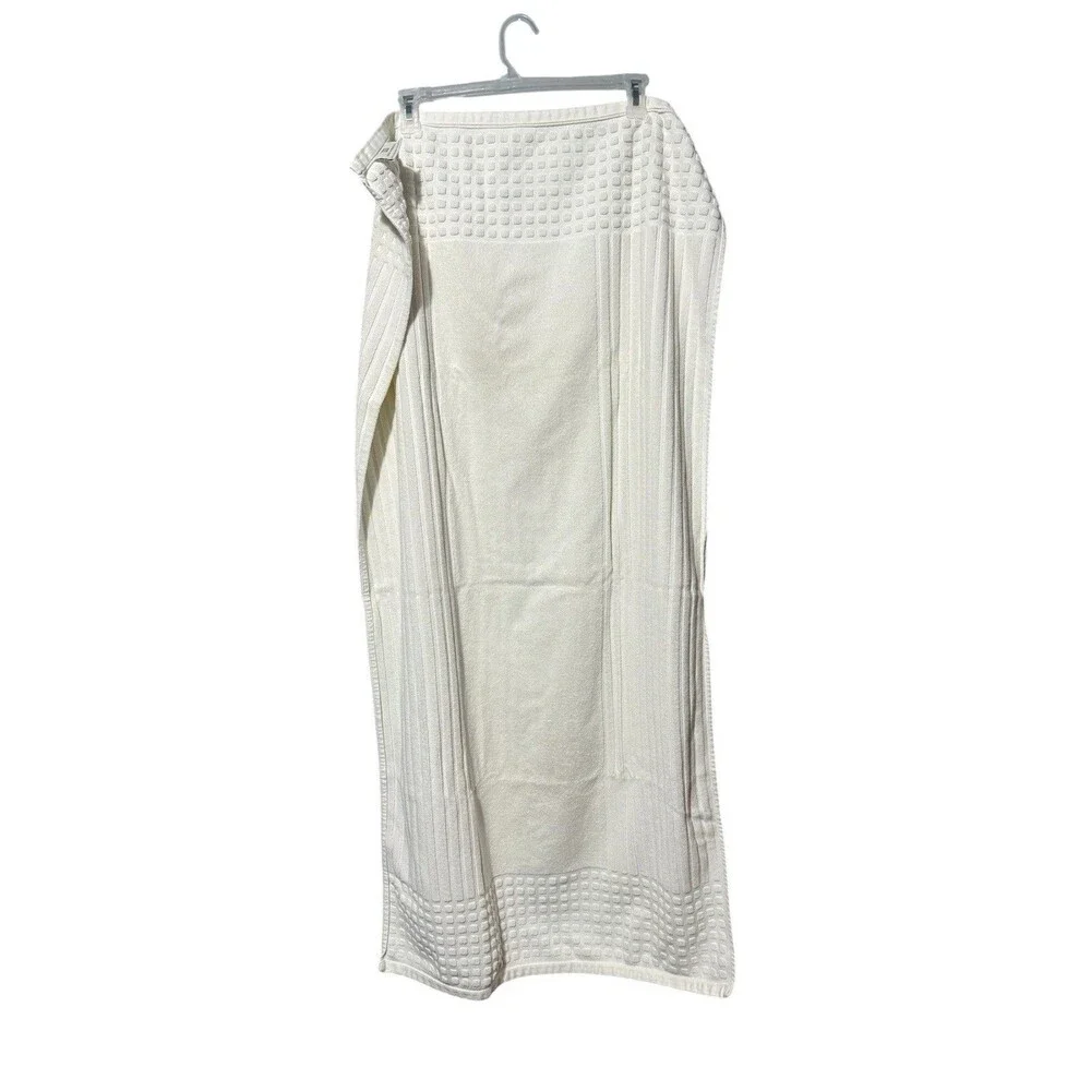 Karen Neuberger plush spa