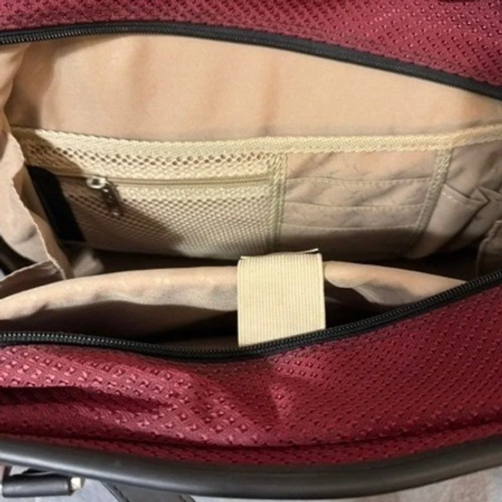 Samsonite carry overnight