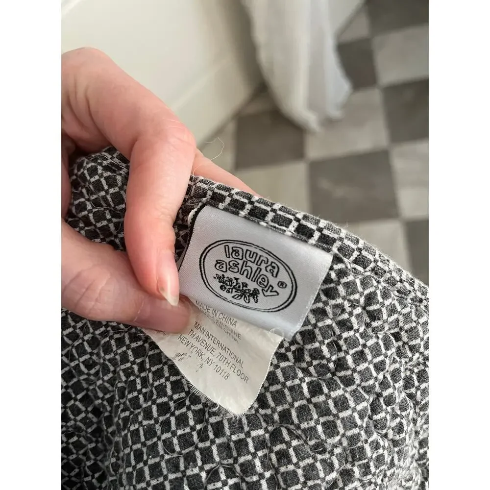 Laura Ashley laura ashley