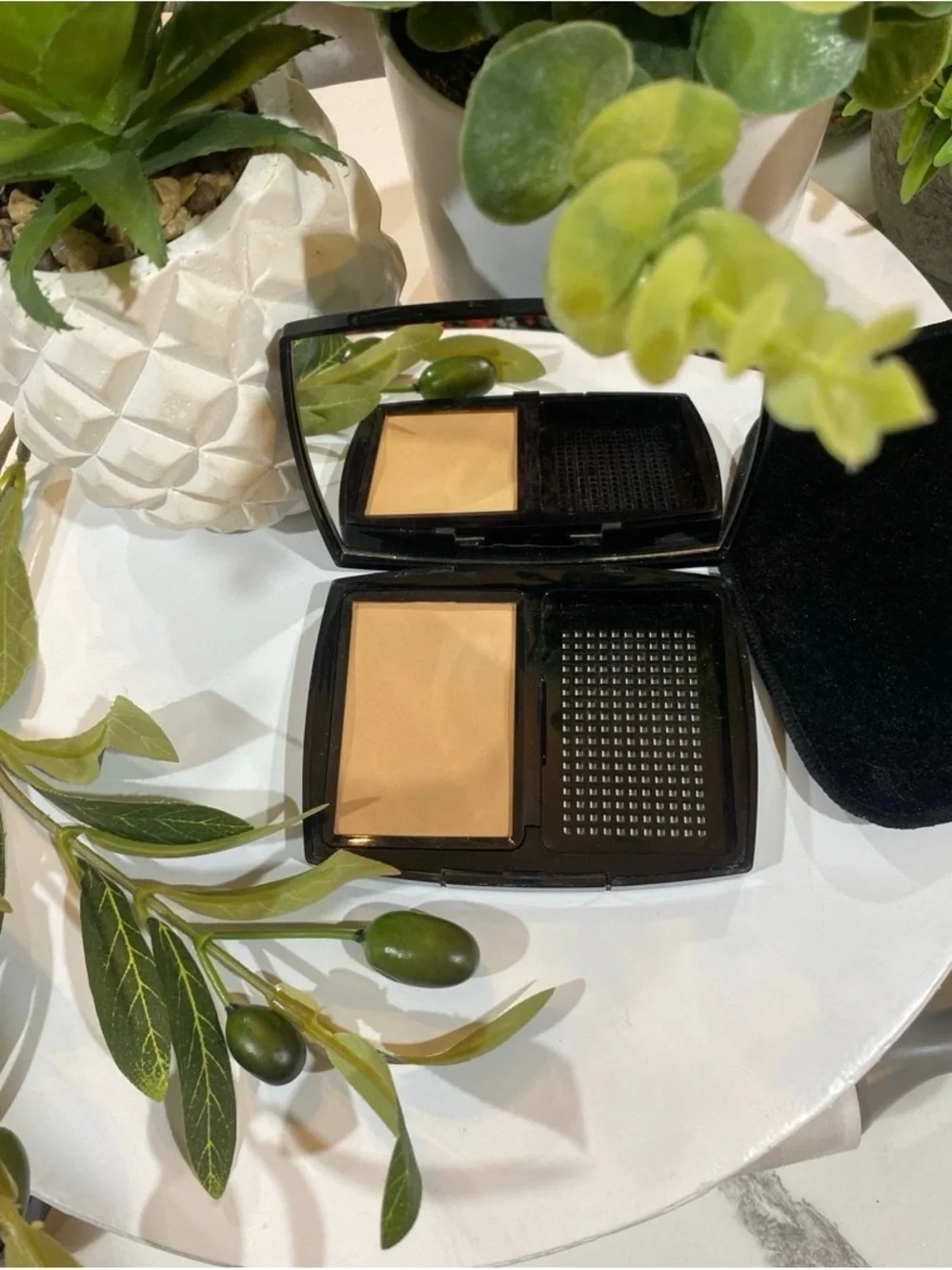 Chanel Double Perfection Lumiere Powder #60 Beige Powder (Discontinued)