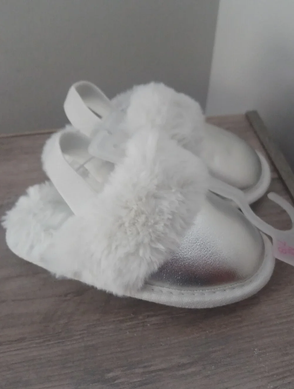 Cat & Jack fur Lined Slippers Sz 7/8 Infants