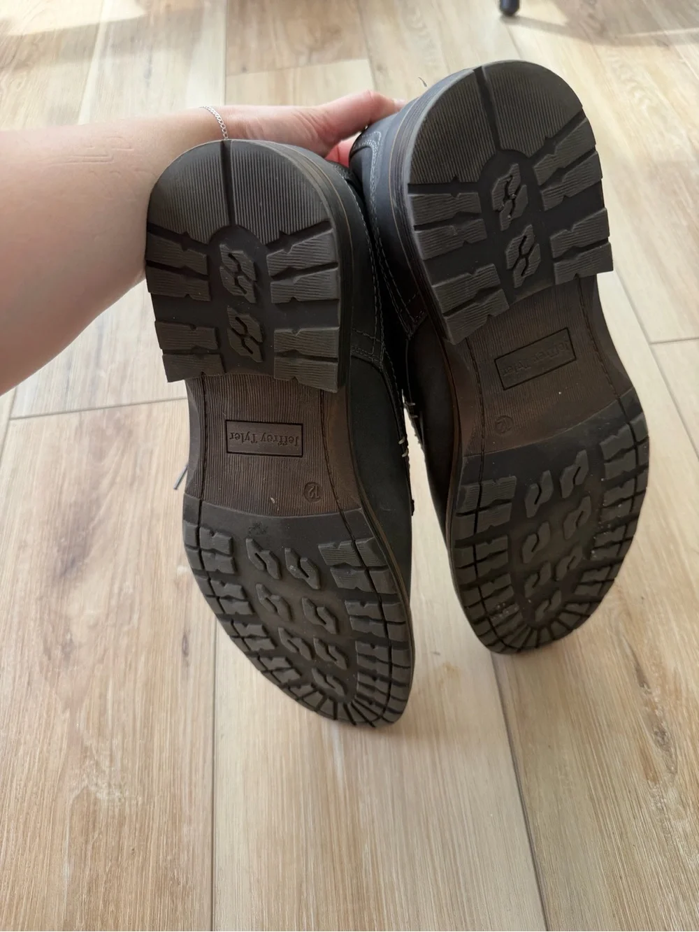 Jeffery tyler classic gray