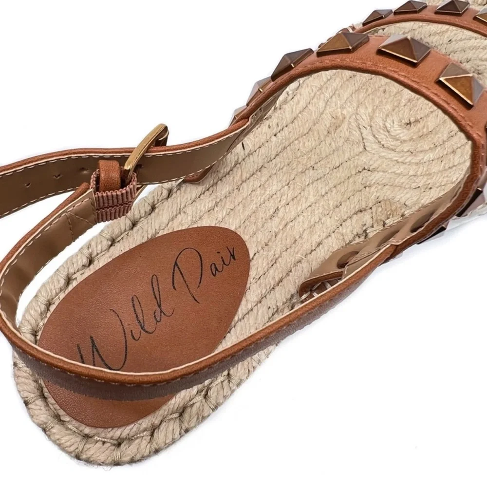 Wild Pair Espadrilles Yelenah Studded Strap Wedge Sandals Cognac Size 9