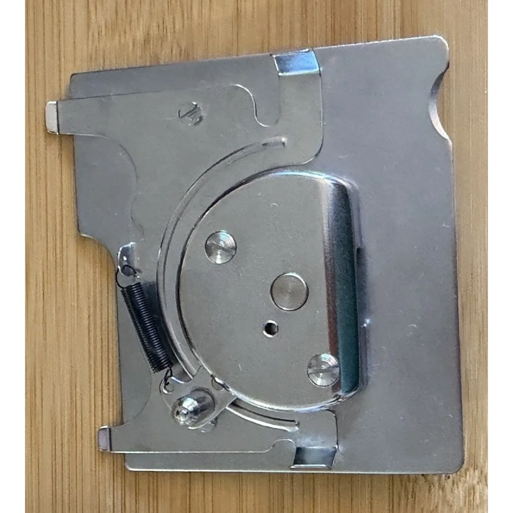 Kenmore metal buttonhole