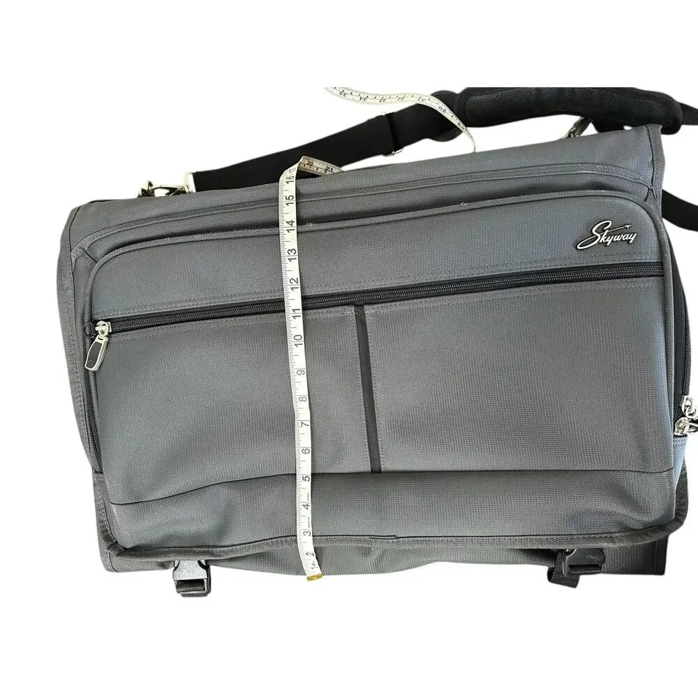 Skyway gray trifold