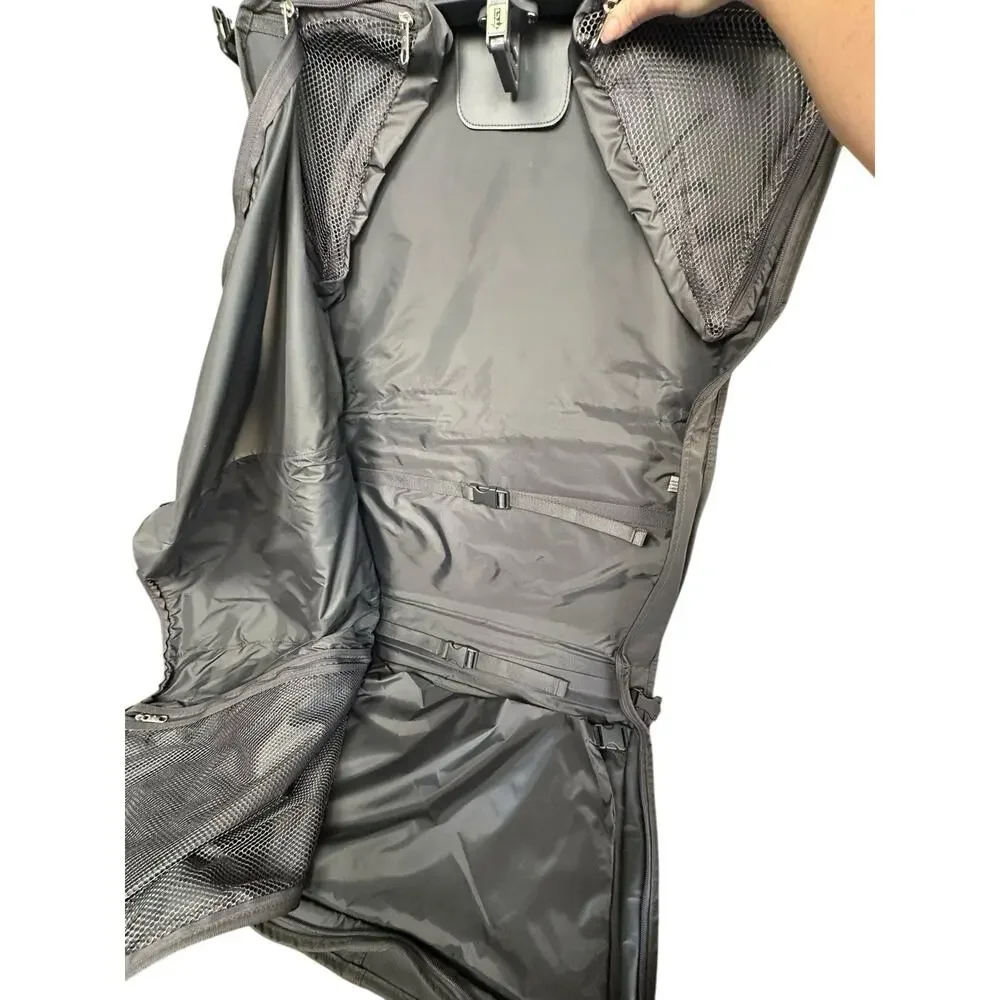 Skyway gray trifold