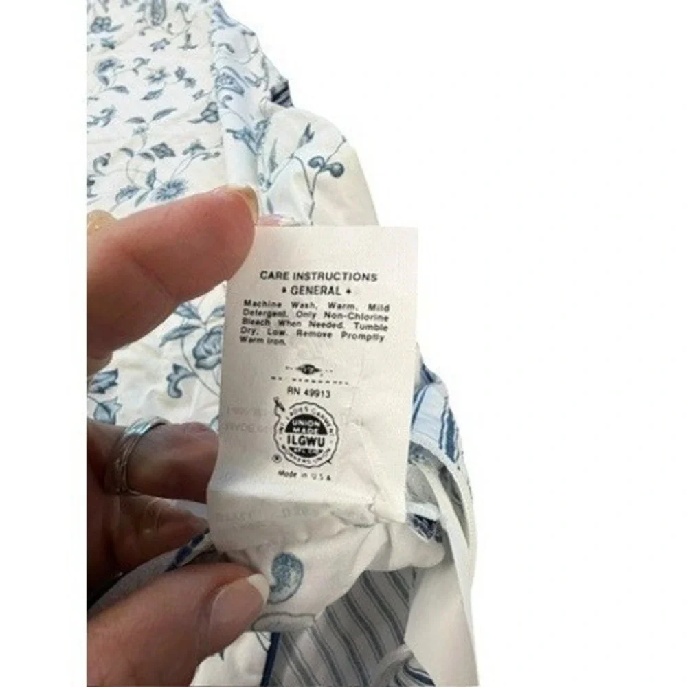 Vintage reversible comforter