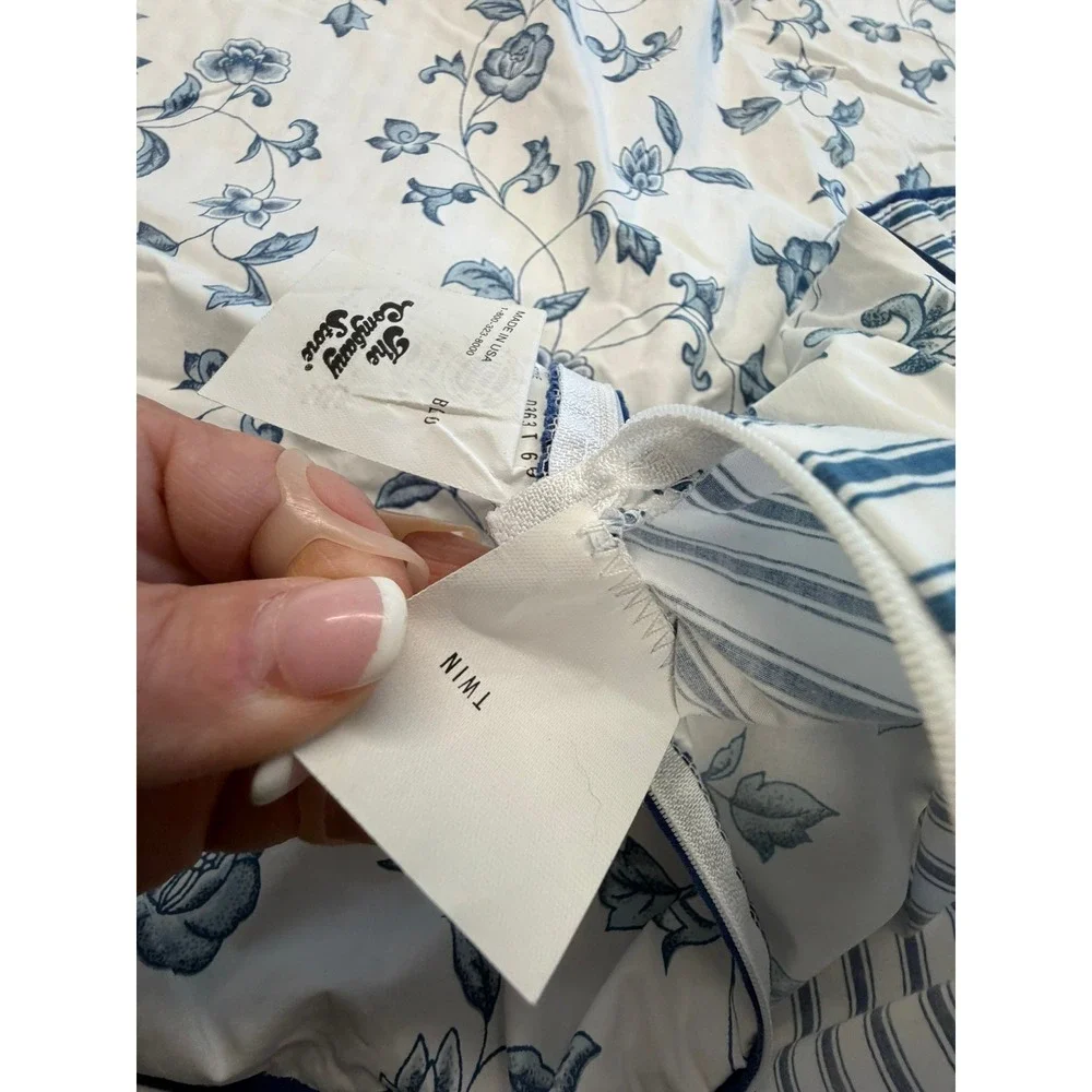 Vintage reversible comforter