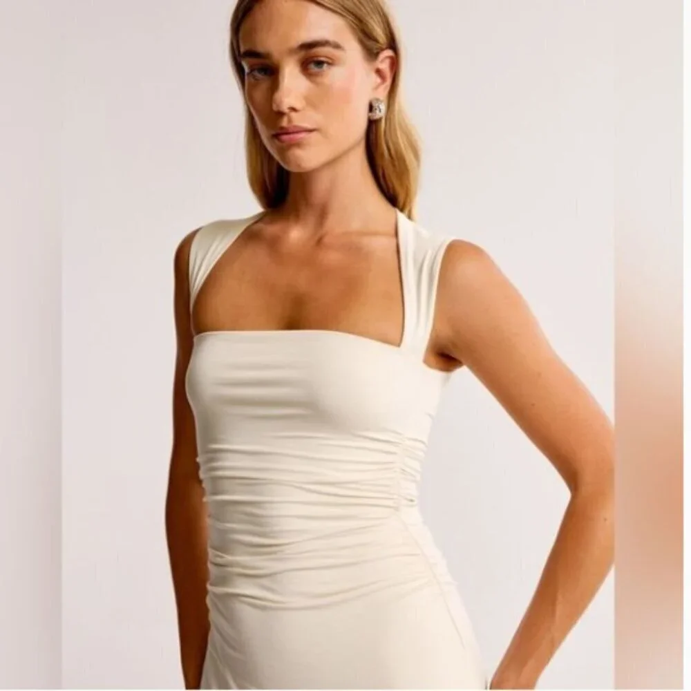 Abercrombie & Fitch color warm
