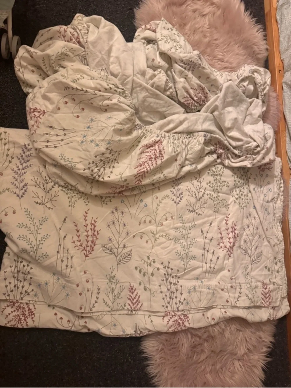 L.L. Bean Botanical Floral flannel Sheet Collection queen
