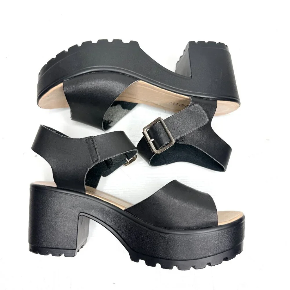 Koi Footwear koi footwear