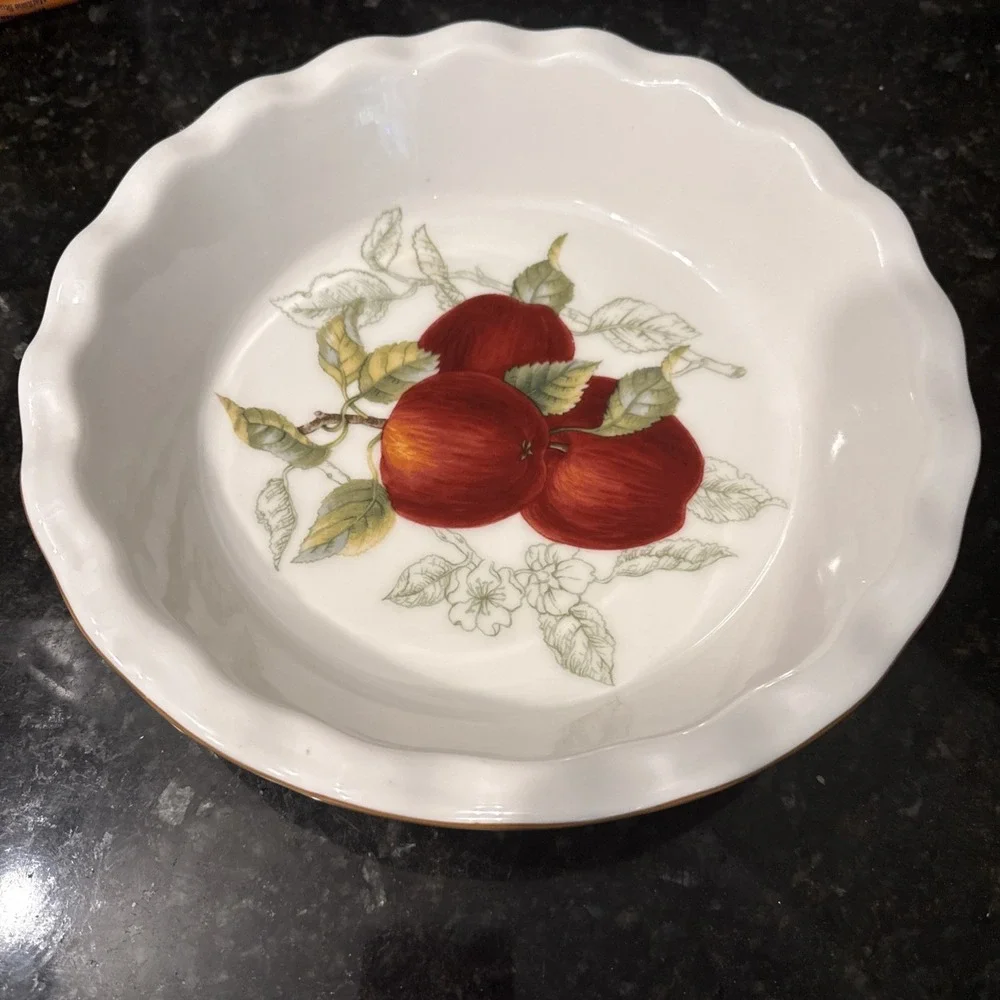 Vintage 1997 Charter Club Summer Grove Pie Dish 10
