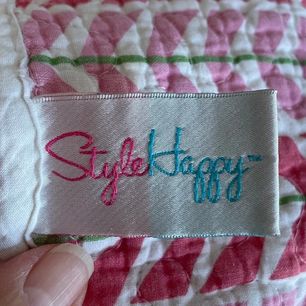 Style Happy minor discoloration