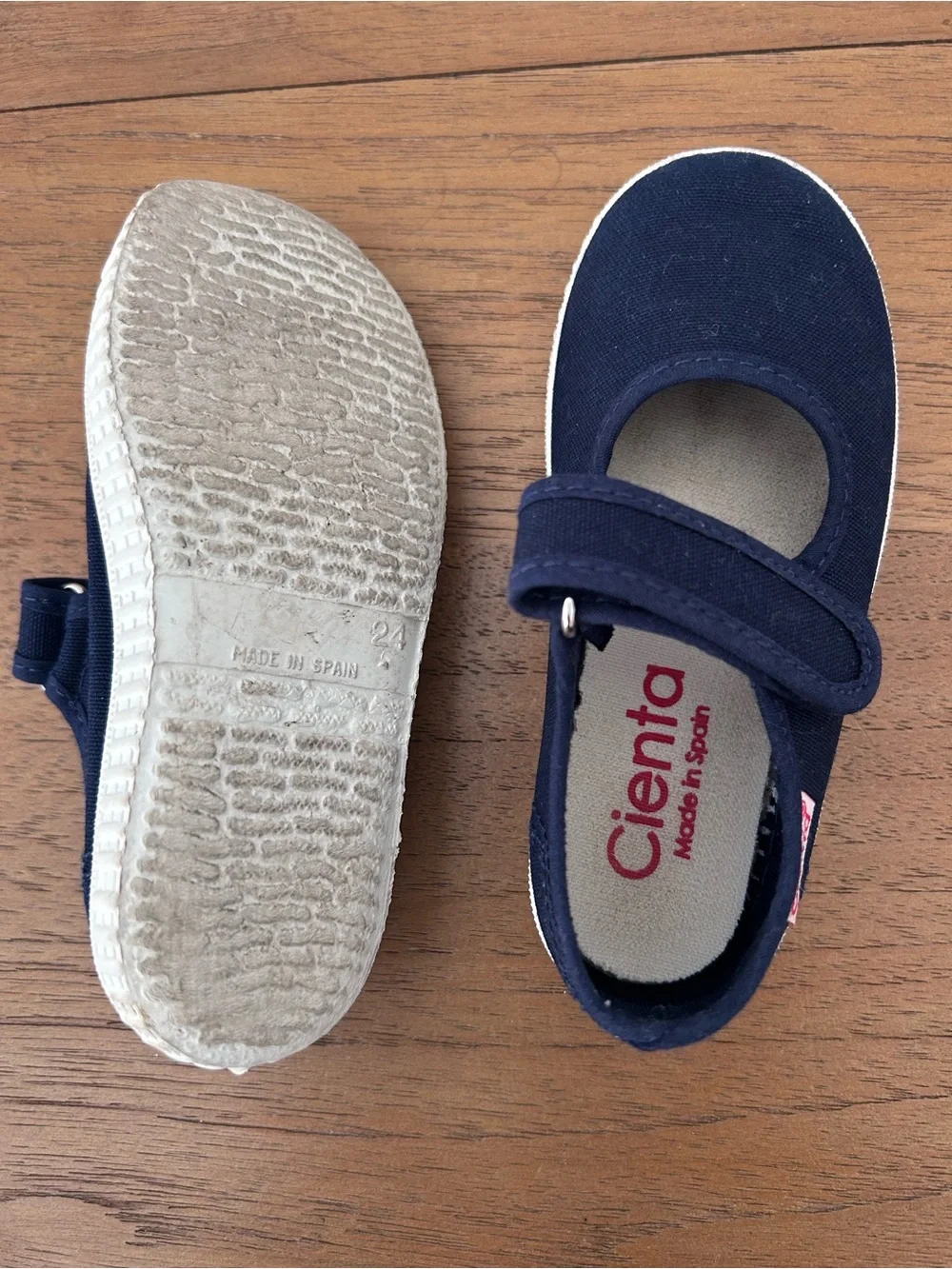 Cienta navy canvas