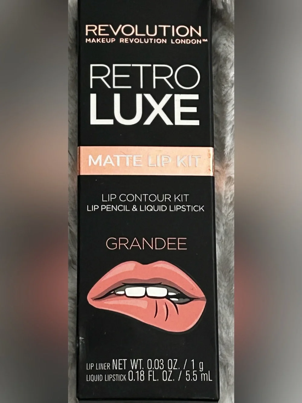 Makeup Revolution Retro Luxe Matte Lip Kit - Grandee Peach Pink