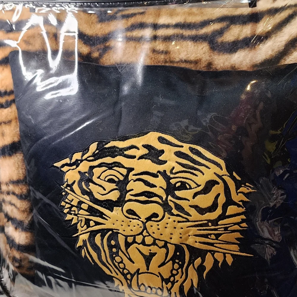 Ed Hardy ed hardy