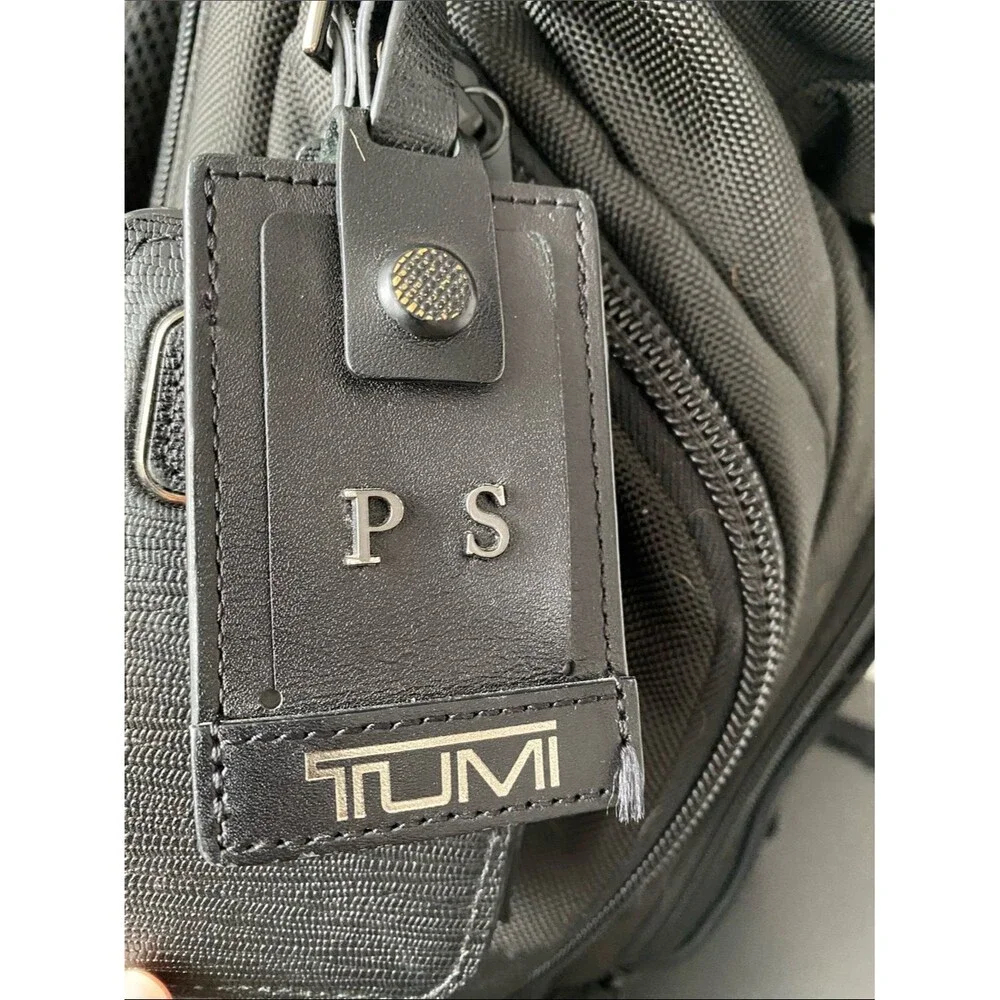 Tumi alpha bravo